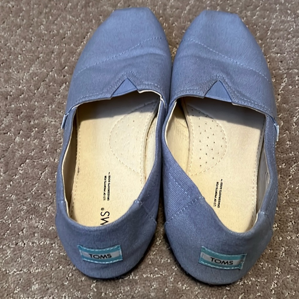 TOMS periwinkle blue shoes